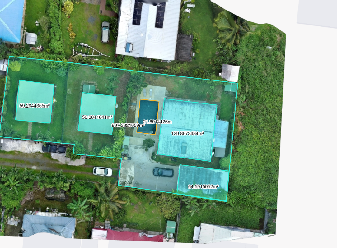 Orthophoto géoréférencée & mesures Orthophoto drone géoréférencée avec mesures de surfaces et distances pour cartographie et analyse SIG